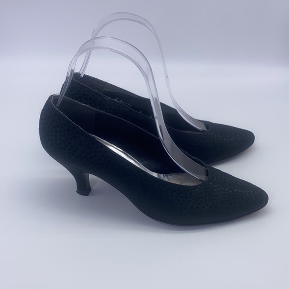 Henri Bendel - Vintage Black Dot Fabric Print Kitten Heels Made In Spain Size 6 - Picture 2 of 16